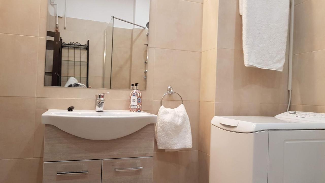 Palette Apartment Bamboo - Athens Center, 6 Bd, 3 Bath Luaran gambar
